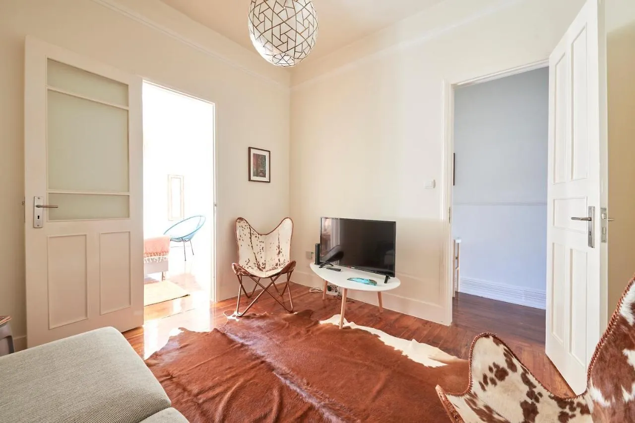 Quiet And Central 2Br Apt, By Timecooler 리스본 아파트