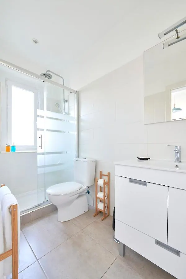 아파트 Quiet And Central 2Br Apt, By Timecooler 리스본