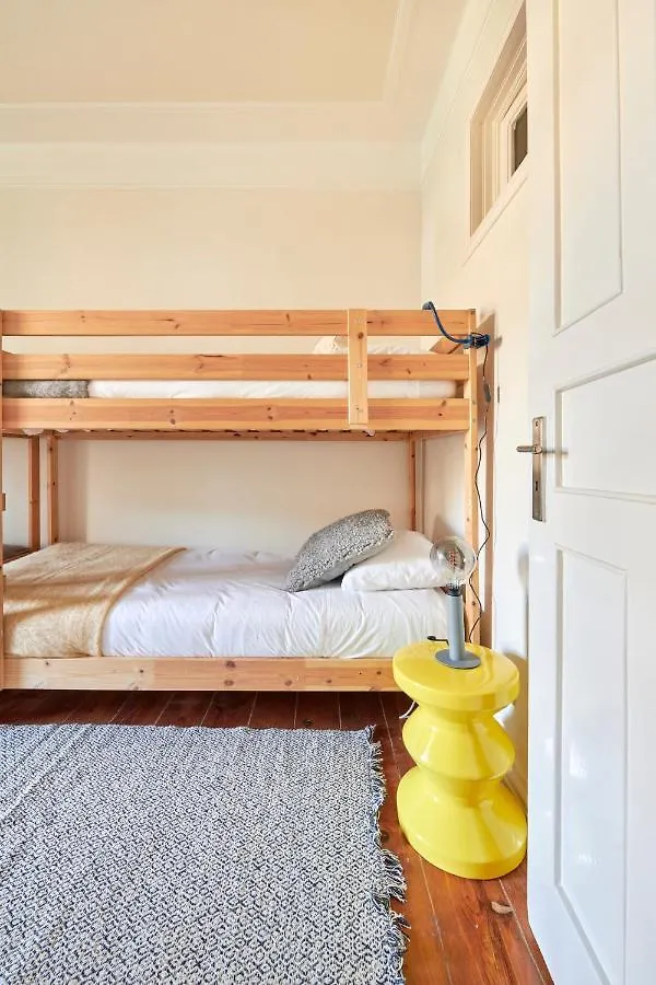 Quiet&Central 2BR APT, By TimeCooler Lisboa Apartamento